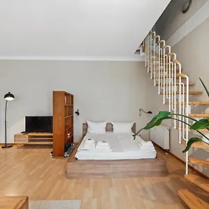  Apartment 1a